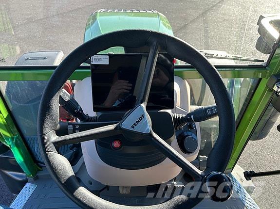 Fendt 211 Profi Traktorer