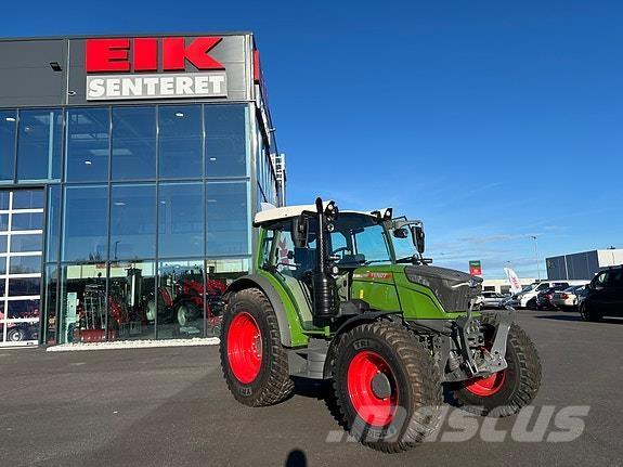 Fendt 211 Profi Traktorer