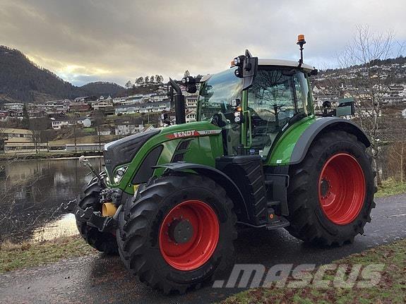 Fendt 724 VARIO Traktorer