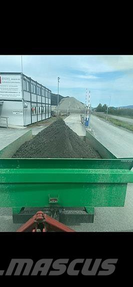 Foss-Eik  Kombivagnar