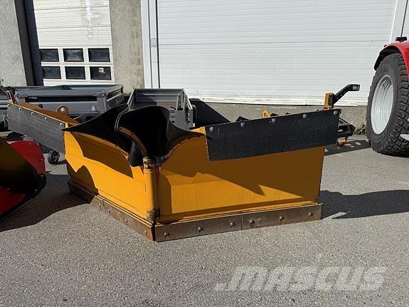 Gigant HSV-320 Övrigt väg och snö