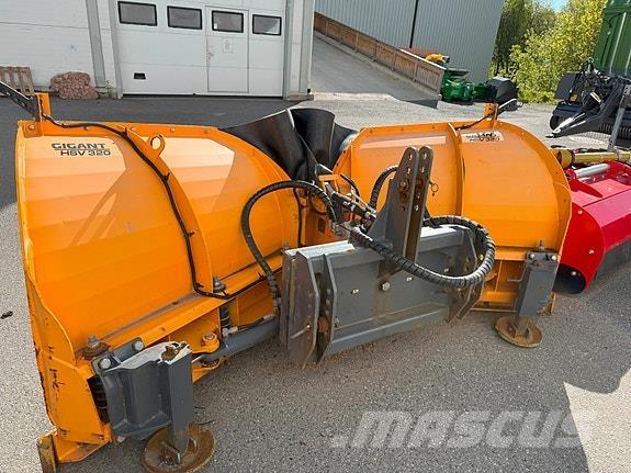 Gigant HSV-320 Övrigt väg och snö