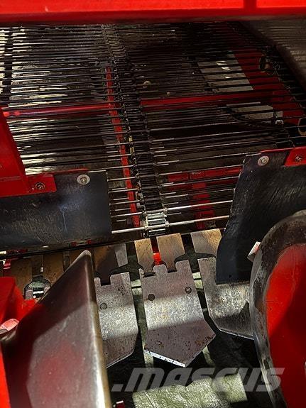 Grimme SE 260 UB Potatisupptagare och potatisgrävare