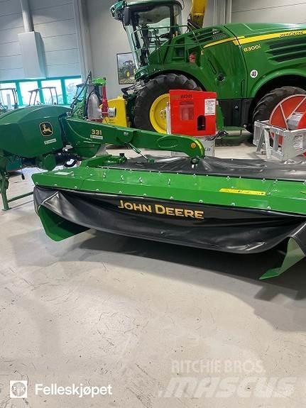 John Deere 331C Slåttermaskiner