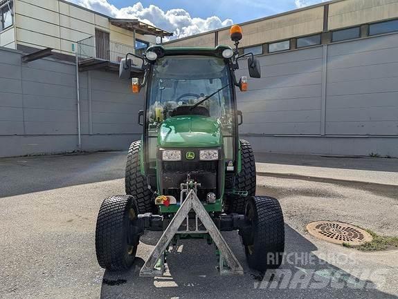 John Deere 4720 Traktorer