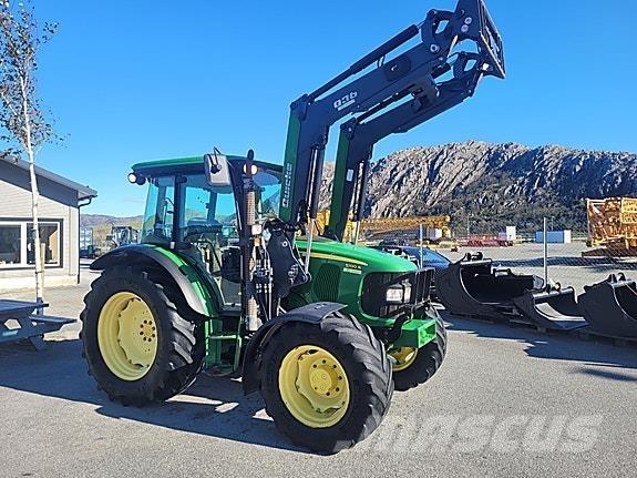 John Deere 5100 R Traktorer
