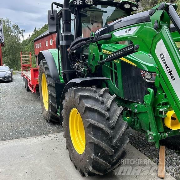 John Deere 6120M Traktorer