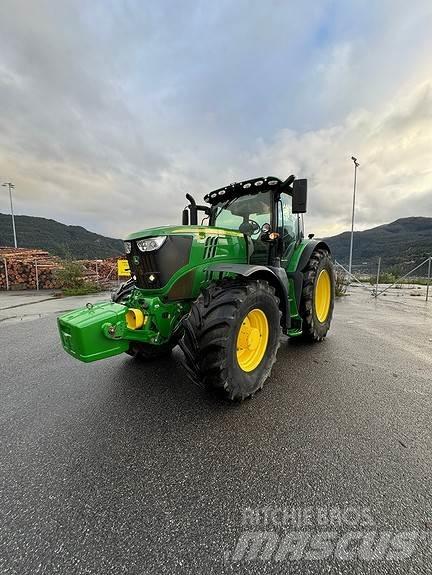 John Deere 6215R Traktorer