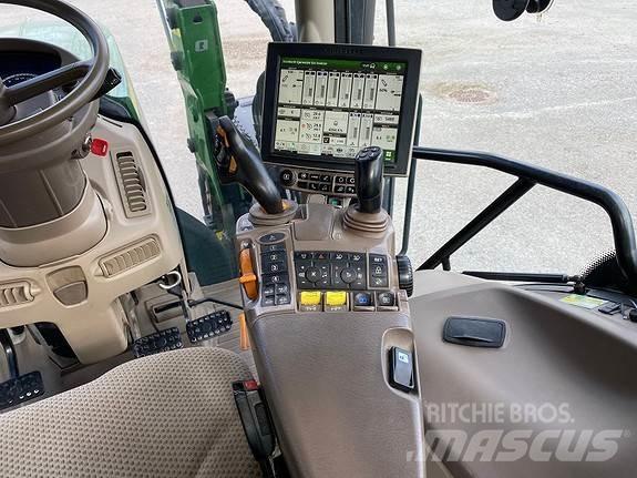 John Deere 6215R Traktorer