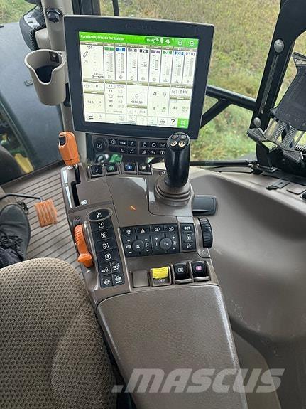 John Deere 6215R Traktorer