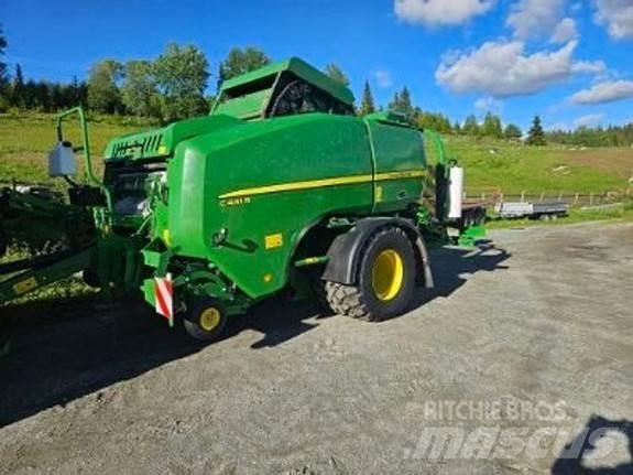 John Deere C441R Rundbalspressar