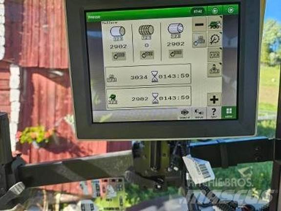 John Deere C441R Rundbalspressar