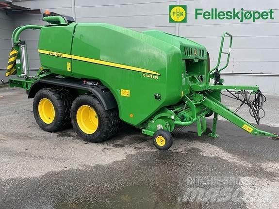 John Deere C441R Rundbalspressar