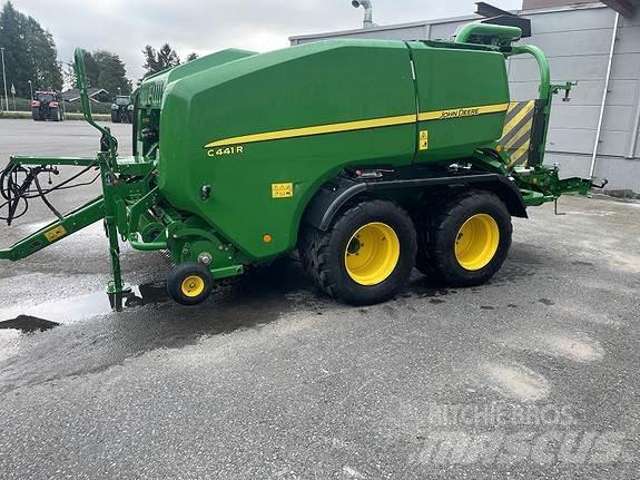 John Deere C441R Rundbalspressar