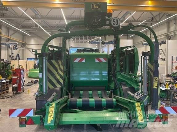 John Deere C441R Rundbalspressar