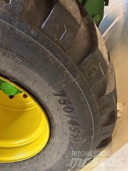 John Deere C441R Rundbalspressar