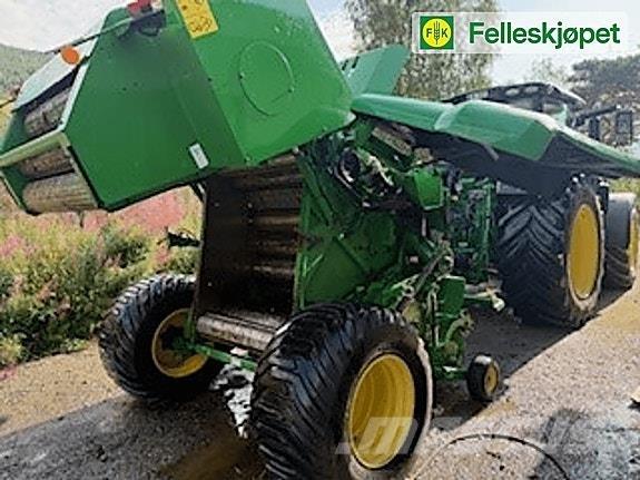 John Deere F440R Rundbalspressar