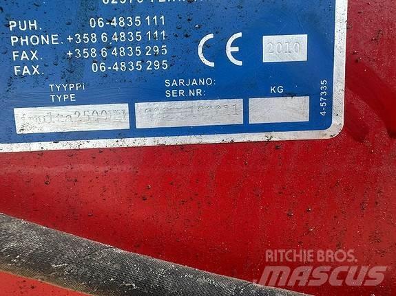 Junkkari KH 2500 Fast- och kletgödselspridare