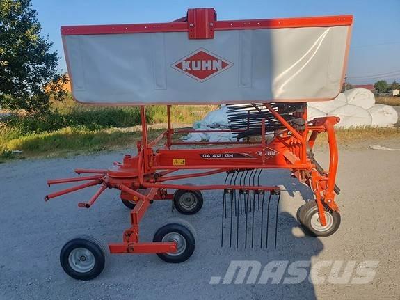 Kuhn GA 4121 GM Strängläggare
