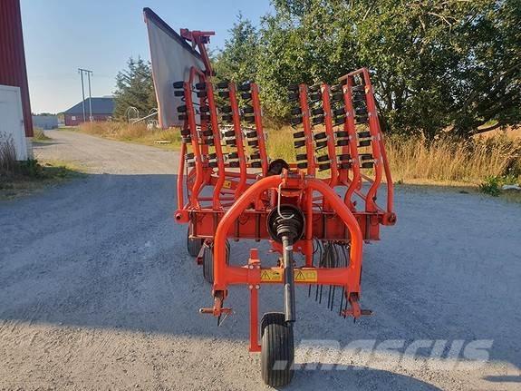 Kuhn GA 4121 GM Strängläggare