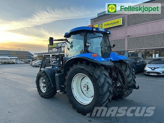 New Holland TS135A Traktorer