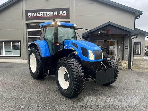 New Holland TVT190 Traktorer