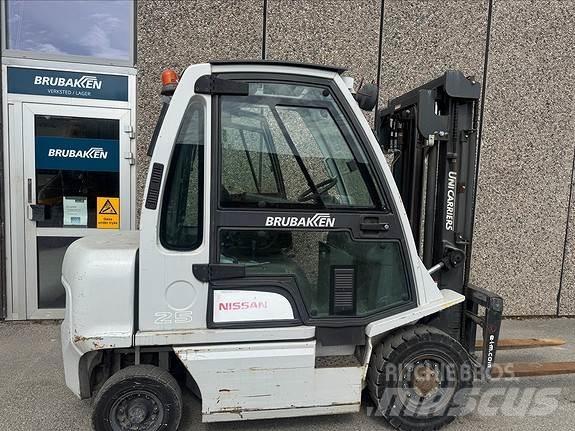 Nissan FD25 45434 Dieselmotviktstruckar