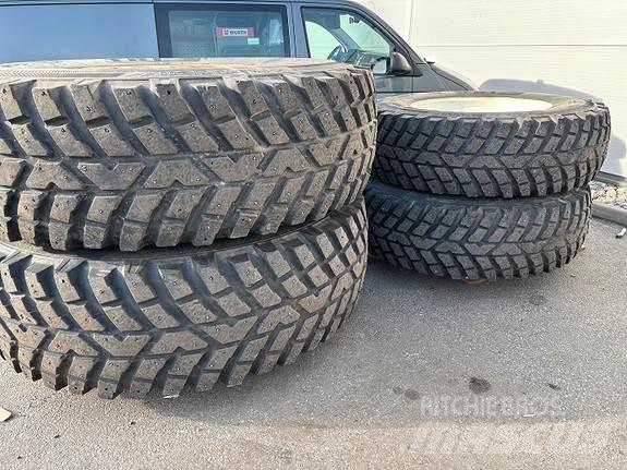 Nokian TRI 2 Däck, hjul och fälgar