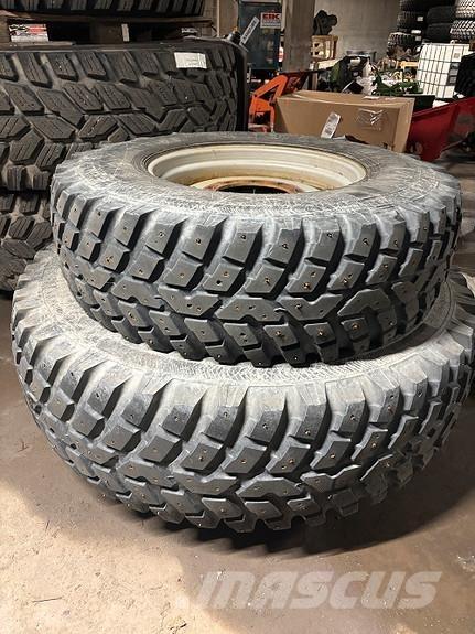 Nokian TRI 2 Däck, hjul och fälgar