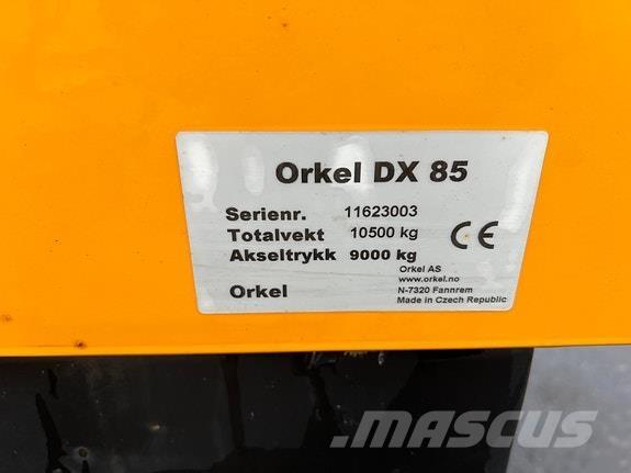 Orkel DX85 Kombivagnar