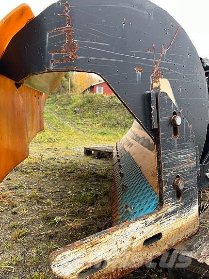  Øveraasen DEH285 Snöblad och plogar