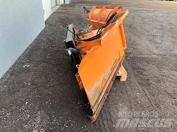 Pronar PUV-3000 Snöblad och plogar