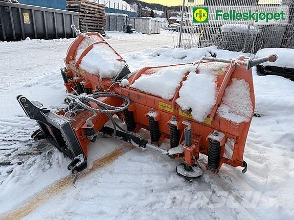 Pronar PUV-3300M Snöblad och plogar