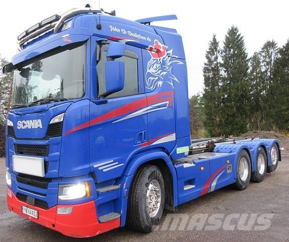 Scania R500 8x4*4 Lastväxlare med kabellift