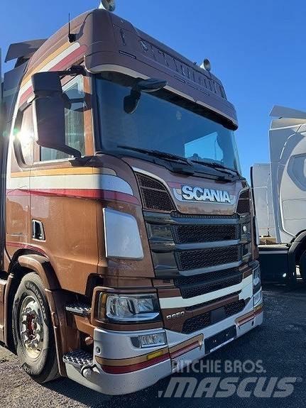 Scania R650B6X2NB Skåpbilar