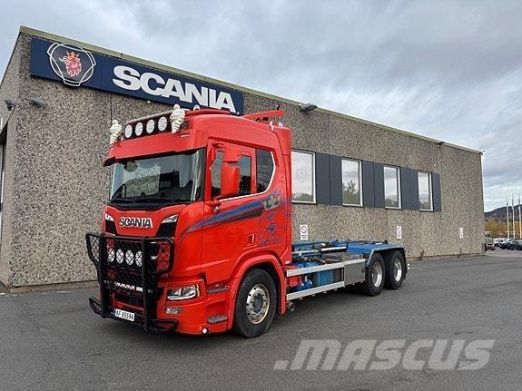 Scania R650B6x4NB Lastväxlare med kabellift