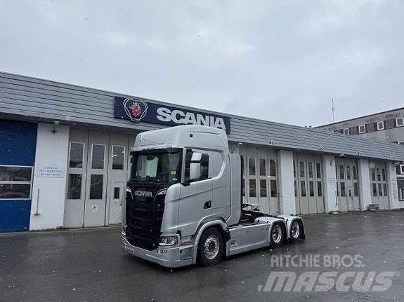 Scania S770 A6x4NB Dragbilar