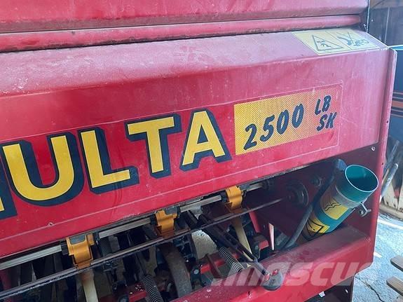 Simulta 2500 LB/SK Mineralgödselspridare