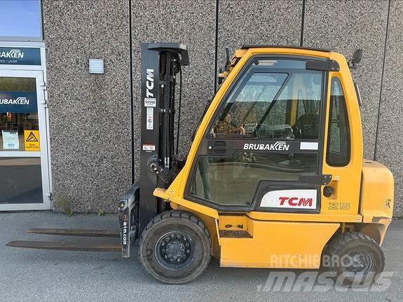 TCM FD25 50596 Dieselmotviktstruckar
