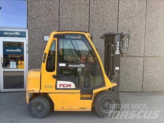TCM FD25 50596 Dieselmotviktstruckar