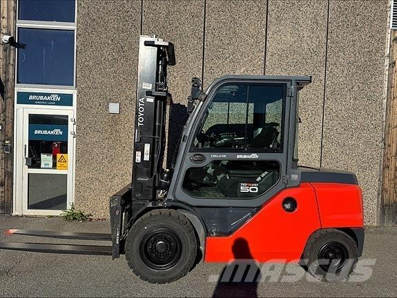 Toyota 40-8FD50N Dieselmotviktstruckar