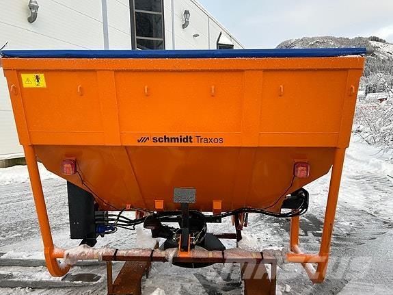  Traxos S15 VEP-490 Sand- och saltspridare