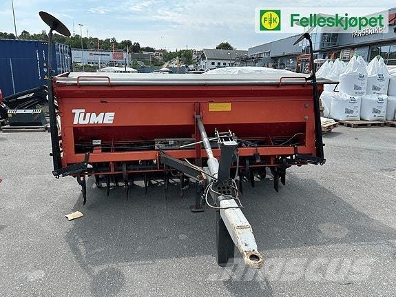 Tume HKL 3000 JC Mineralgödselspridare