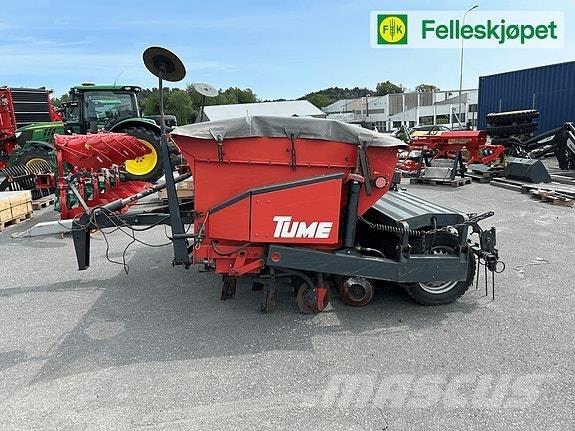 Tume HKL 3000 JC Mineralgödselspridare