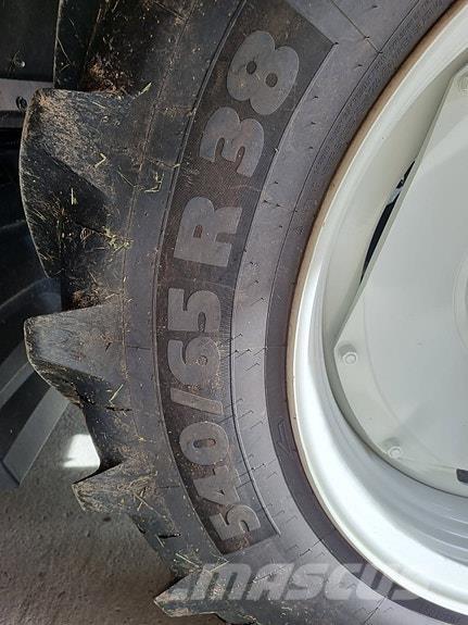 Valtra  Traktorer