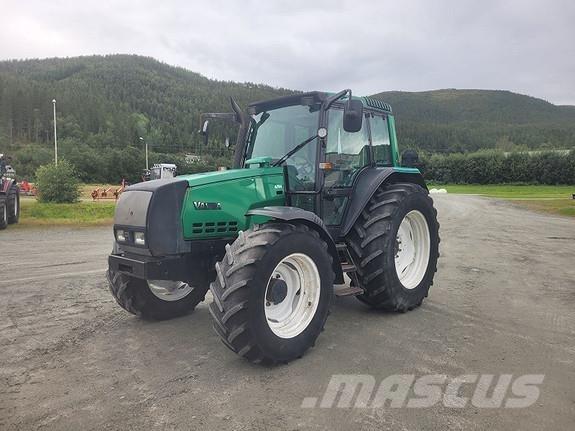 Valtra 6750-4 Traktorer