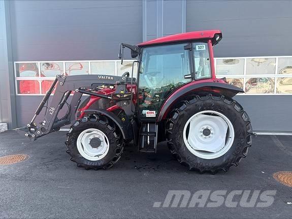 Valtra A 74 Traktorer