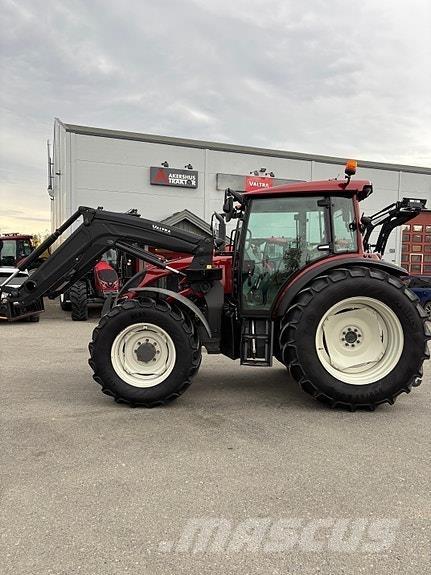Valtra A134 Traktorer