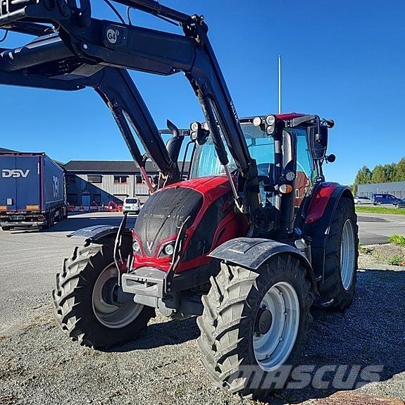 Valtra N-104 Traktorer