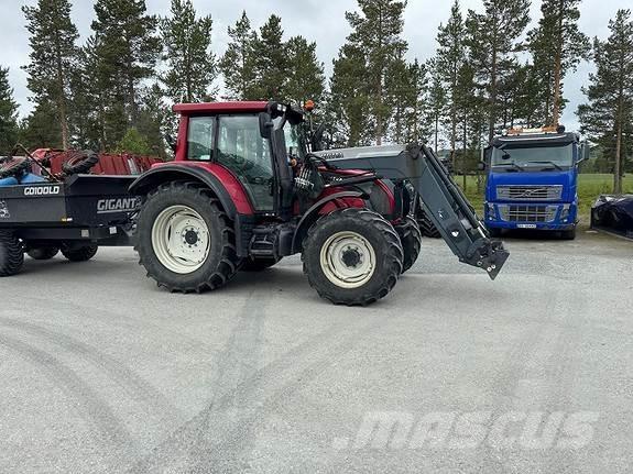 Valtra N122 Traktorer